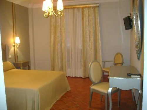 Santa Cruz Hotel Los Palacios Y Villafranca Guest house